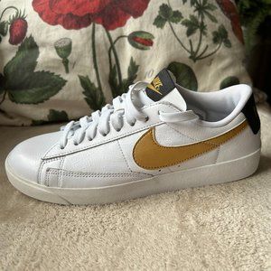Nike White Leather Sneakers - Size 8.5 - New Without Box